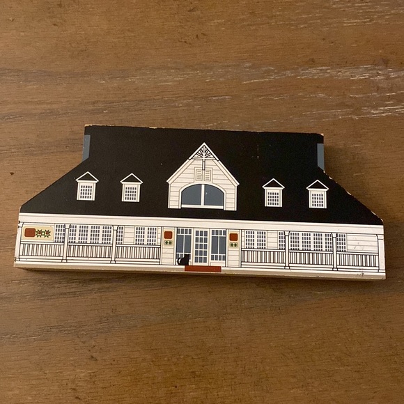 1999 "The Cats Meow" Village Decor - Picture 10 of 10